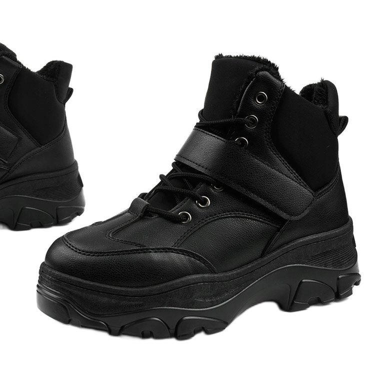 Schwarzer modischer Sport-Sneaker aus Eco-Leder Soulsille 1