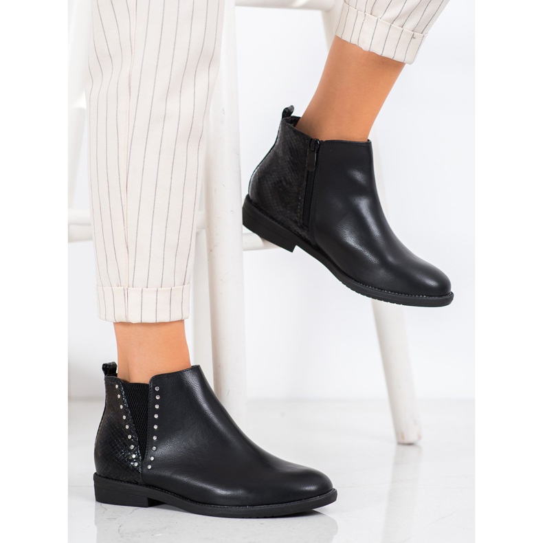 Small Swan Schwarze Stiefel mit Schlangenmuster 2