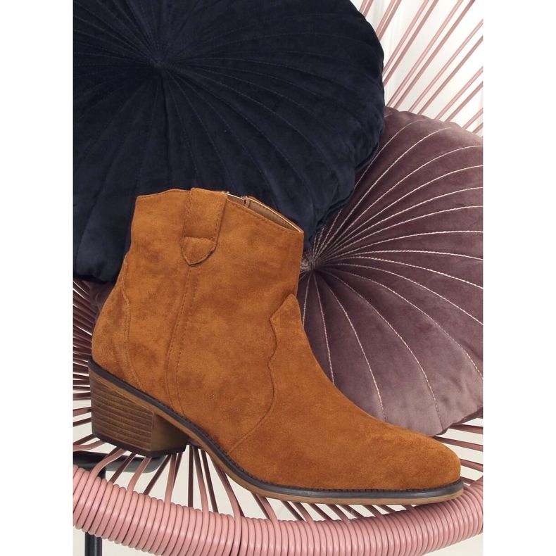 Stiefel mit niedrigem Absatz camel 99-63 Camel braun 1