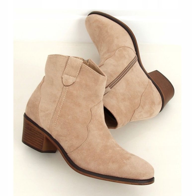 Stiefel mit niedrigem Absatz beige 99-63 Taupe 1