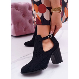 Bellucci Stiefel für Damen mit Durchbrochenem Absatz und Ausschnitten Schwarz GoodDay 1