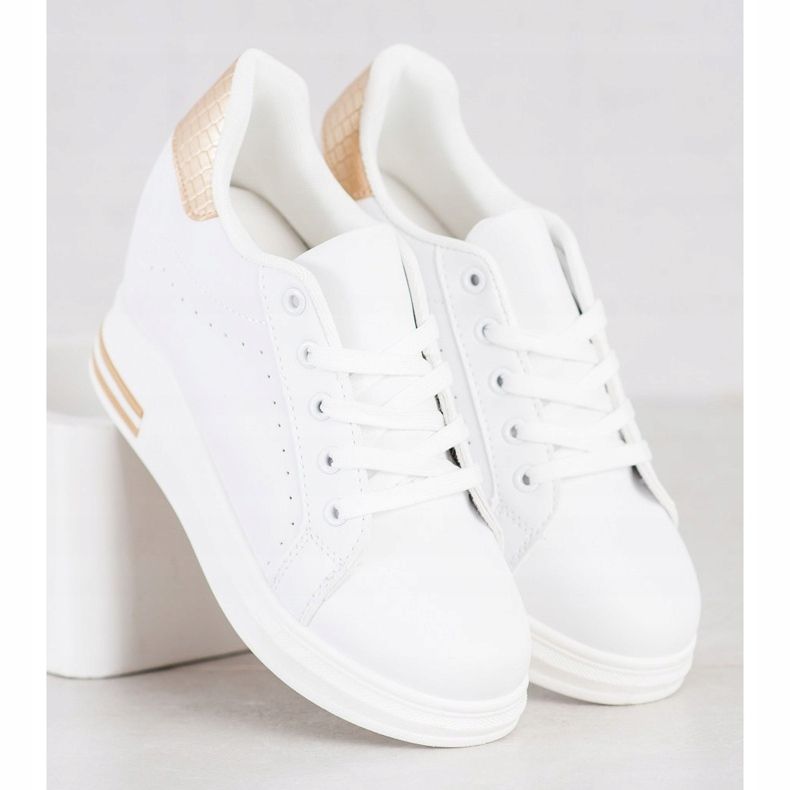SHELOVET Sportschuhe auf einem Keil weiß golden 2