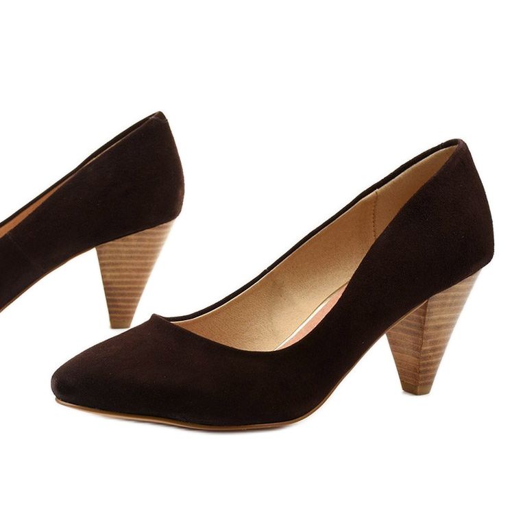 Braune Wildleder-Pumps am Rosebery-Pfosten 1