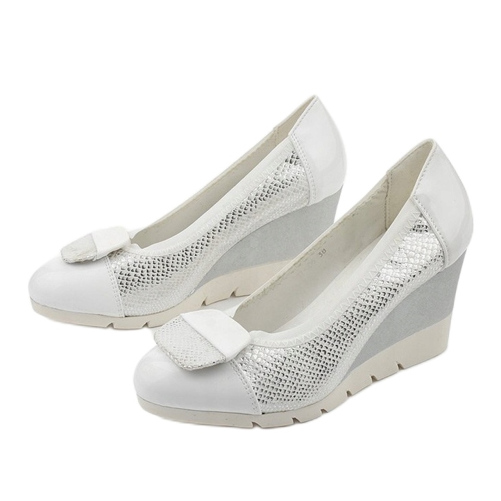 Silberne Pumps am Downreaver Keilabsatz silber- 2