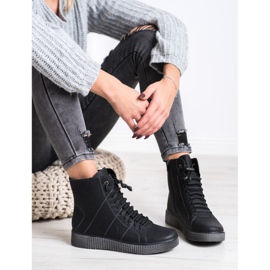 SHELOVET Schwarze Arbeiter auf Paltform 1