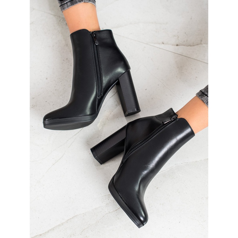 Ideal Shoes Klassische Stiefel mit hohen Absätzen schwarz 2