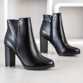Ideal Shoes Klassische Stiefel mit hohen Absätzen schwarz 1