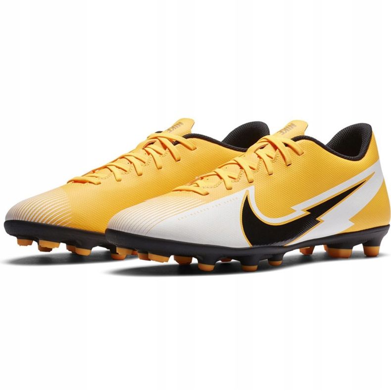 Nike Mercurial Vapor 13 Club FG / MG M AT7968 801 Fußballschuhe gelb gelb 1