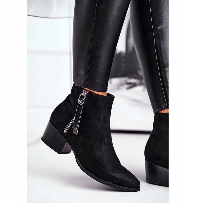 EVE Dezent schwarze isolierte High Heels für Damen 1