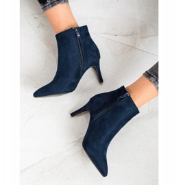SHELOVET Marineblaue Stiefel auf einem hohen Absatz 1