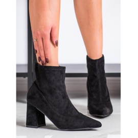 SHELOVET Slip-On Booties in Spitz schwarz 1