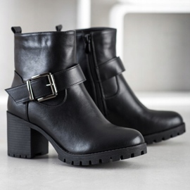 SDS Stilvolle Arbeiter an einer Bar schwarz 1