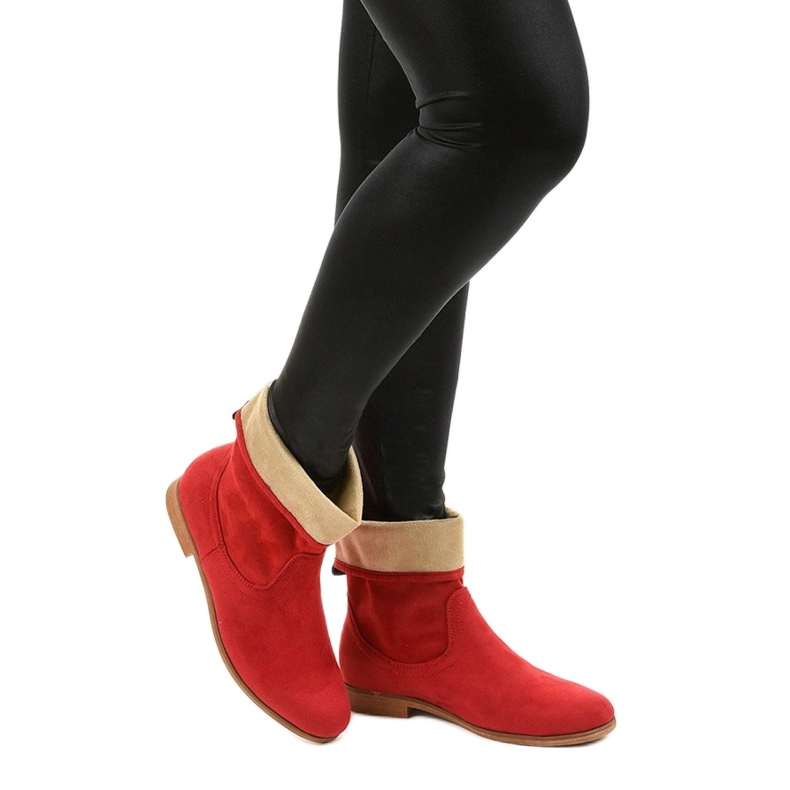 Islevine rote Wildleder-ähnliche Slip-On-Stiefel 1