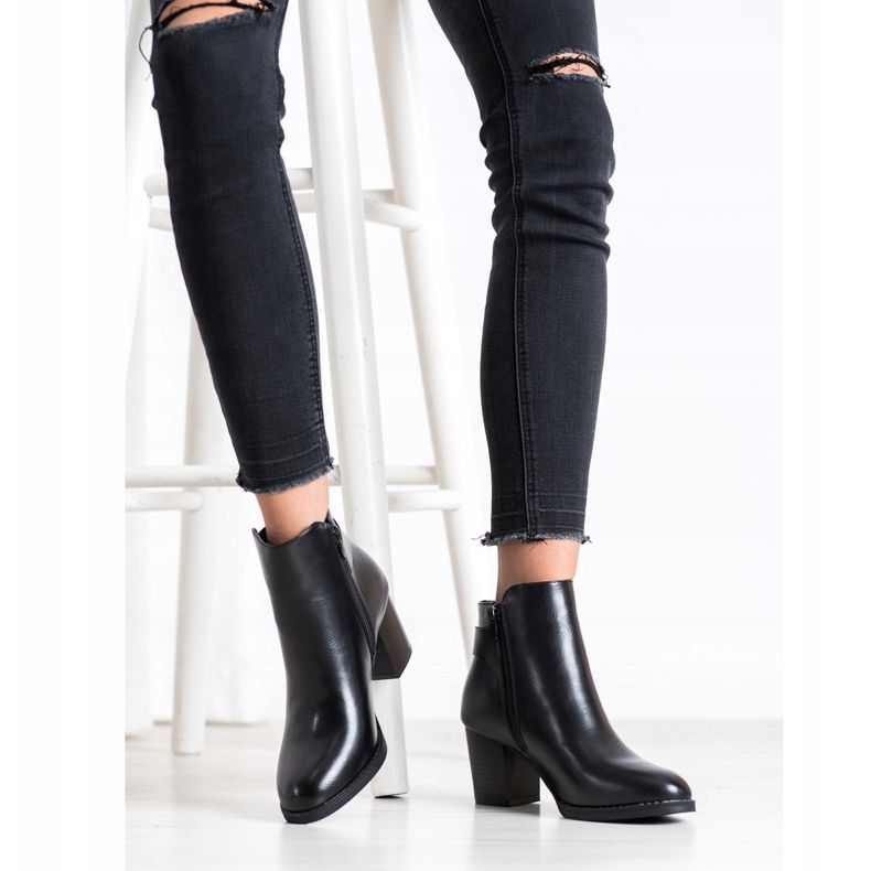 J. Star Bequeme Stiefel auf einem Pfosten schwarz 1