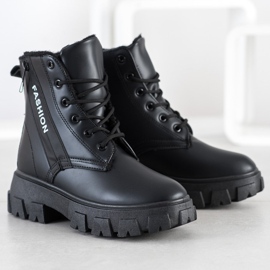 SHELOVET Modische schwarze Trapper 1