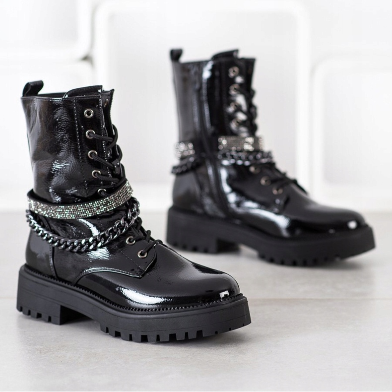 Seastar Schwarze Arbeiter mit einer Kette 1