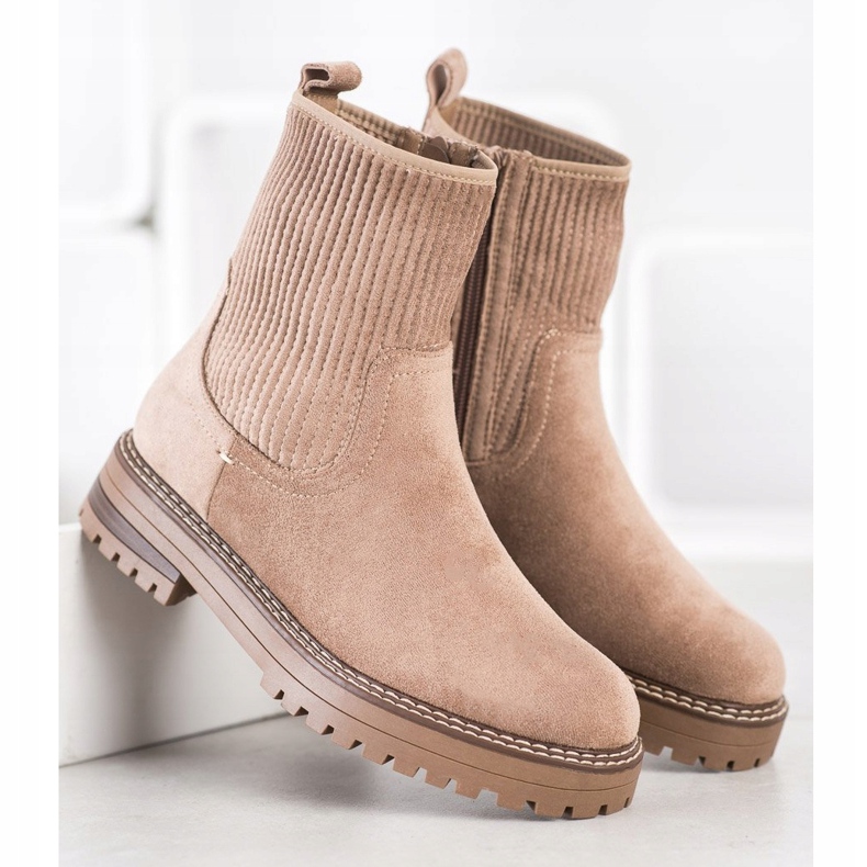 SHELOVET Passende Stiefeletten auf dem Plateau beige 2