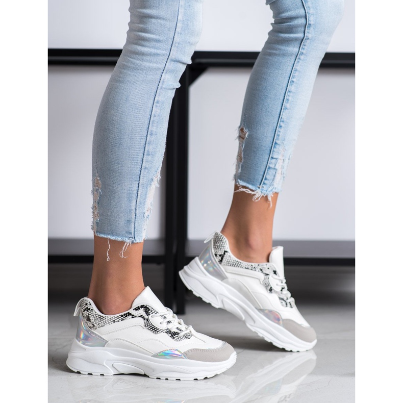 SHELOVET Gebundene Sneakers mit Öko-Leder weiß grau 2