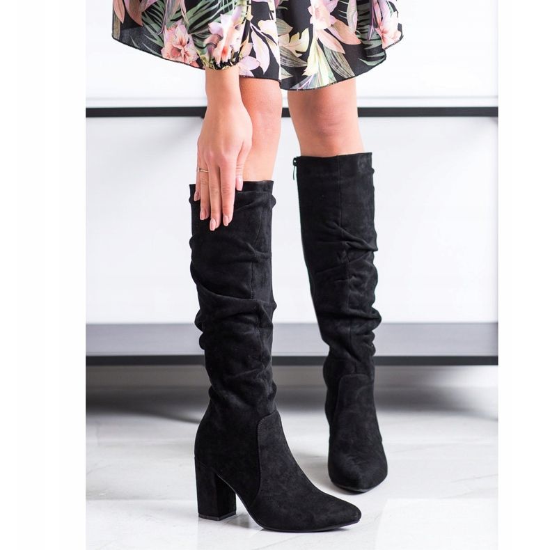 Bestelle Stylische Wildlederstiefel schwarz 1