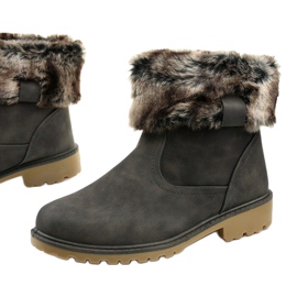 Graue isolierte Damenstiefel von Giserelle 1