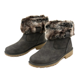 Graue isolierte Damenstiefel von Giserelle 2