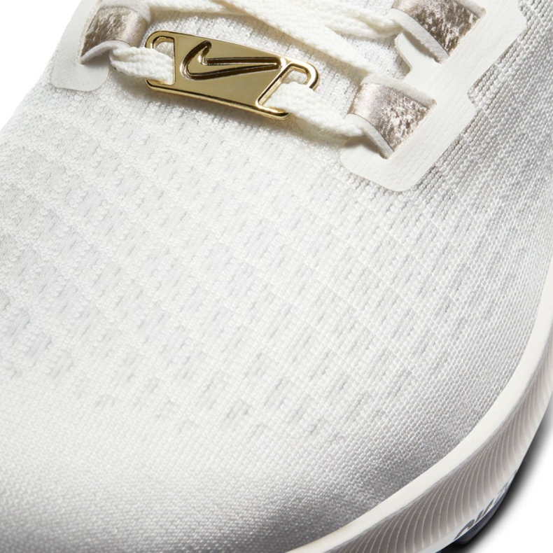 Laufschuhe Nike Air Zoom Pegasus 37 Premium W CZ2872-100 weiß 2