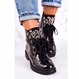 MSMG Warme Damenstiefel mit Metallic-Perlen und Schleife, lackiert Perla schwarz 1