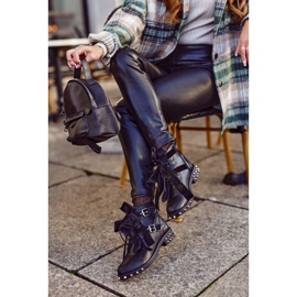 SEA Damen Stiefeletten Nieten Spikes Schwarz Magnet 3