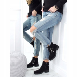 Schwarz XJ-30 Schwarze Stiefel am Protektor 1