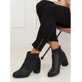 Klassische High Heels Schwarz 77-71 Schwarz 1