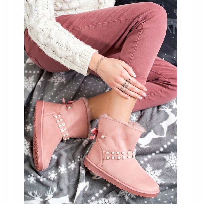 Queentina Rosa Mukluki mit Perlen 1