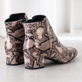 SHELOVET Stiefel mit Schlangenprint beige braun 1