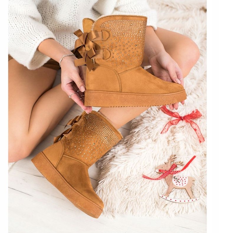 Small Swan Mukluki mit Kristallen braun 1