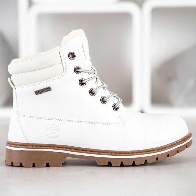 SANDIC Weiße Trapper mit Schaffell 1