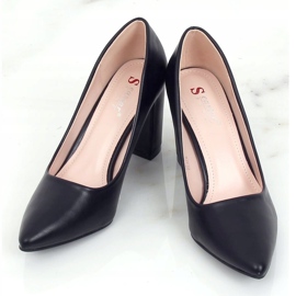 Pumps am Pfosten schwarz NF-65P Black 1