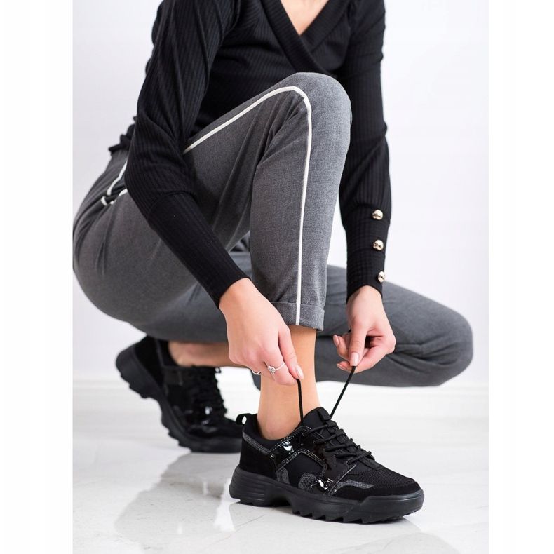 Kylie Hellschwarze Turnschuhe grau 1