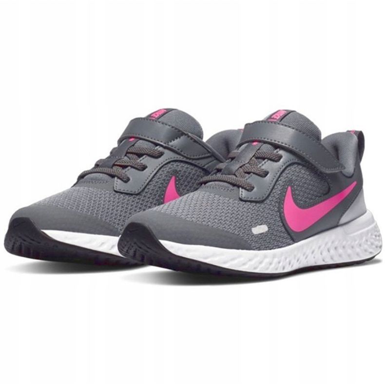 Nike Revolution 5 Kinderschuhe grau-rosa BQ5672 015 1
