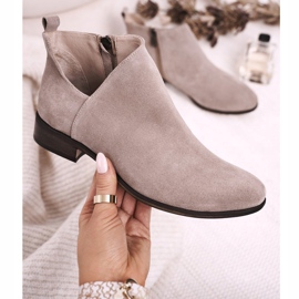 Nicole Damenstiefeletten mit V-Ausschnitt Wildleder Cappuccino Clarence braun mehrfarbig 1