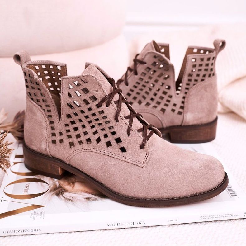 Nicole Cappuccino Susannah Stiefel aus durchbrochenem Wildleder für Damen braun 2