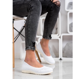 Goodin Durchbrochene Slipons weiß 1