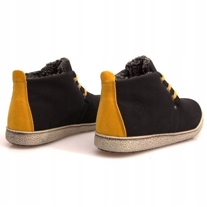 Hochisolierte Sneaker 3021 Schwarz 1