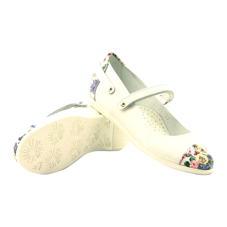 Mädchen -Leder -Ballerinas mit weißen Blumen Bartek 3