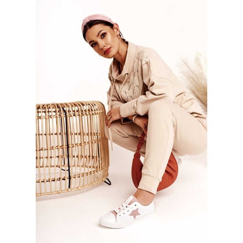 Damen Sneakers aus Leder mit Stern Big Star DD274691 Weiß-Rosa 1