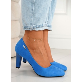 PJ1 Klassische Pumps auf einer Bar Wildleder Blau Eleanor 1
