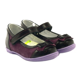 Burgunderrote Lederballerinas mit einer RenBut-Schleife 4