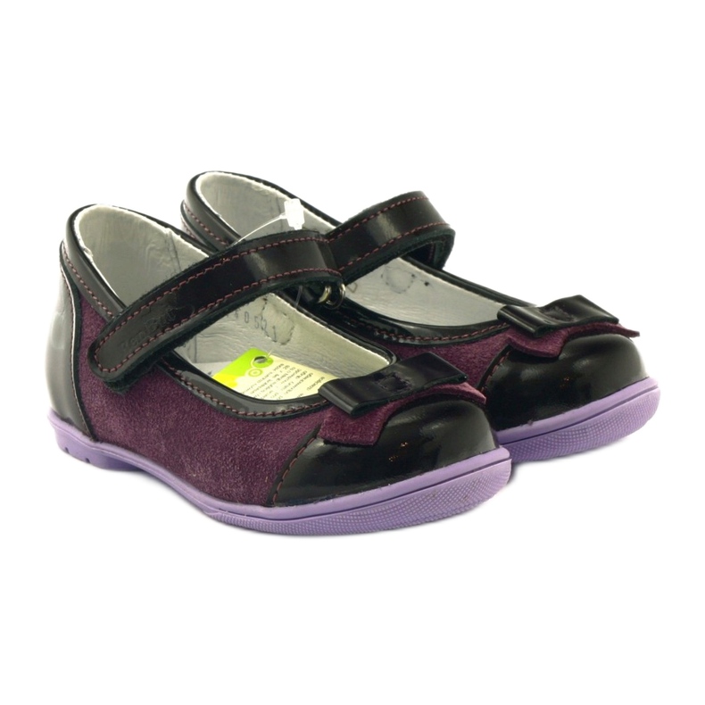 Burgunderrote Lederballerinas mit einer RenBut-Schleife 4