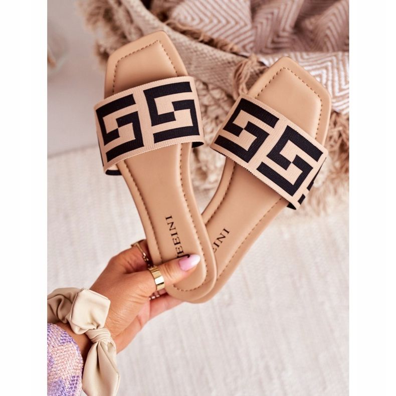 Klassische Beige Melinda Hausschuhe für Damen schwarz 1