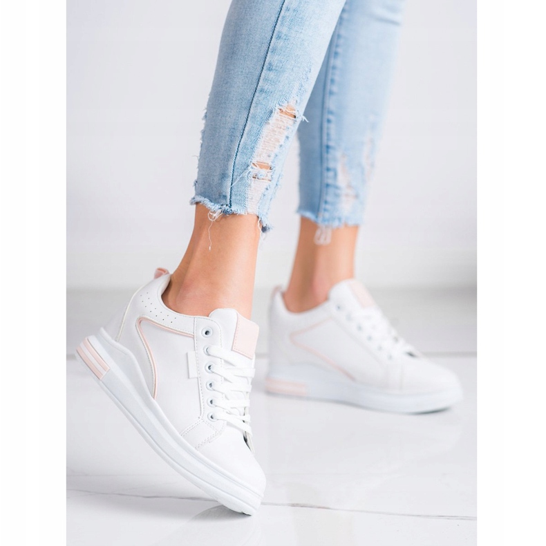 SHELOVET Weiße Schuhe mit verstecktem Keil 2