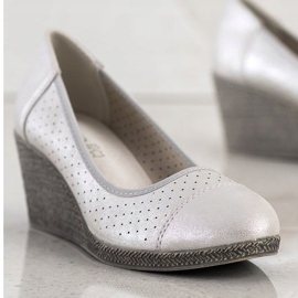 Goodin Silberne Keilpumps 2