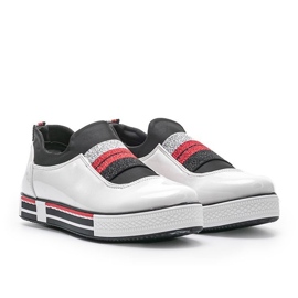 Jayde weiß lackierte Sneaker 1